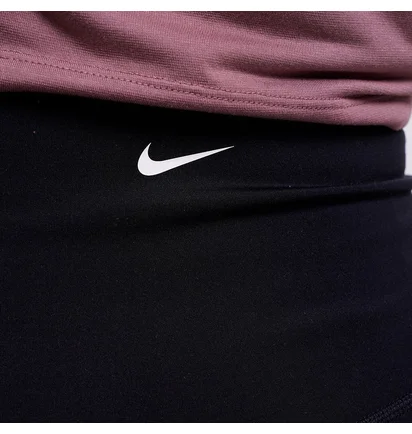 Шорты женские Nike W One Df Hr Shrt Gls Black FZ4873-010