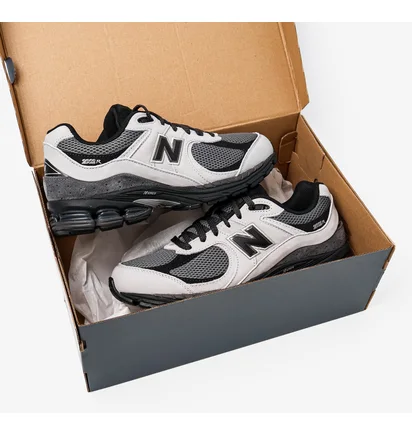 Кросівки унісекс New Balance 2002R Grey U200210D
