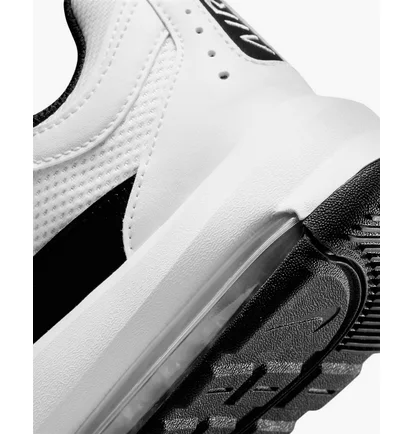 Кросівки жіночі Nike Air Max Ap White/Black CU4870-100