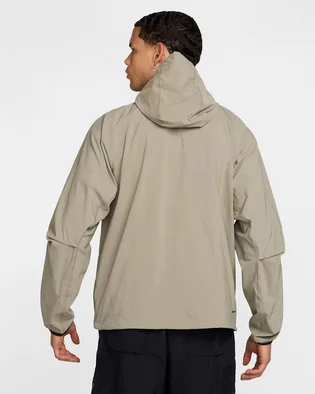 Ветровка мужская Nike Tech Woven Camo HM7151-320