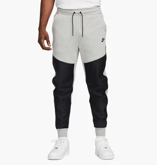 Штаны мужские Nike Sportswear Tech Fleece Black/Grey DR6171-063