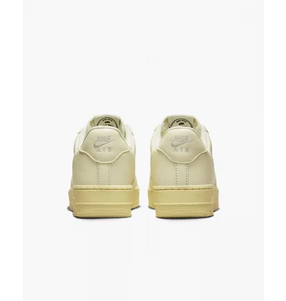 Кросівки жіночі Nike Air Force 1 07 Lx Beige Do9456-100
