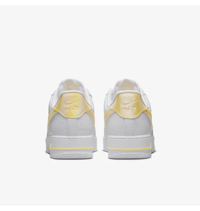 Кроссовки мужские Nike Air Force 1 07 White DV3505-101