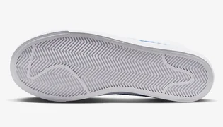 Кросівки жіночі Nike Blazer Mid 77 W Ewt White FD9163-100