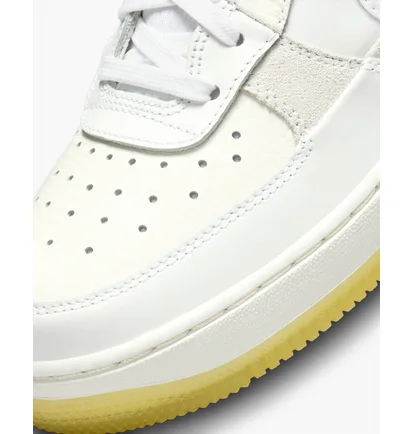 Кросівки жіночі Nike Air Force 1 07 Low Shoes Beige FQ0709-100