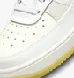 Кросівки жіночі Nike Air Force 1 07 Low Shoes Beige FQ0709-100