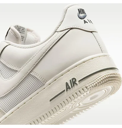 Кроссовки мужские Nike Air Force 1 07 Lv8 Beige IM6002-030