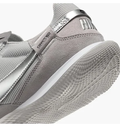 Футзалки унисекс Nike Street Gato Ic Grey DC8466-005