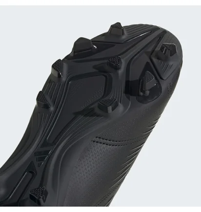 Бутсы унисекс Adidas Predator Club Flexible Ground Football Boots Black IG7759