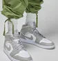 Штани чоловічі Air Jordan Essentials Chicago Pants Green FB7305-340