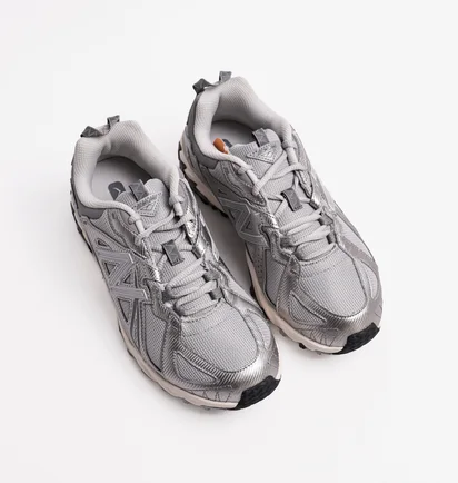Кроссовки унисекс New Balance 610 Metallic ML610TAU
