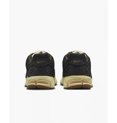 Кросівки жіночі Nike Zoom Vomero 5 Black Fd0533-010