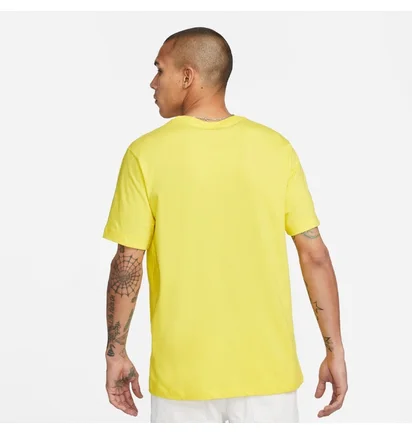 Футболка чоловіча Nike Sportswear Club MenS T-Shirt Yellow AR4997-732