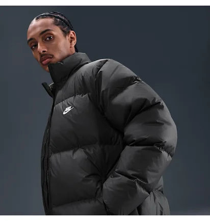 Пуховик чоловічий Nike Club Puffer 550 Black IB2975-010