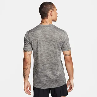 Футболка мужская Nike Df Tee Rlgd New Veneer Grey FQ3808-068