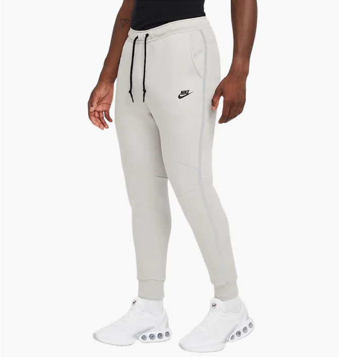 Штаны мужские Nike Tech Fleece Reflective Grey HQ3747-014