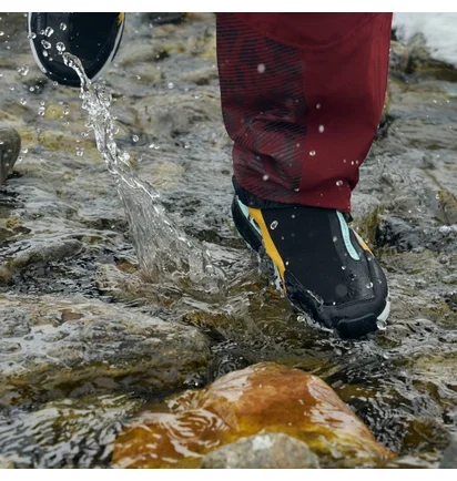 Кроссовки женские Adidas Terrex Free Hiker 2 C.Rdy W Black/Orange IG0248