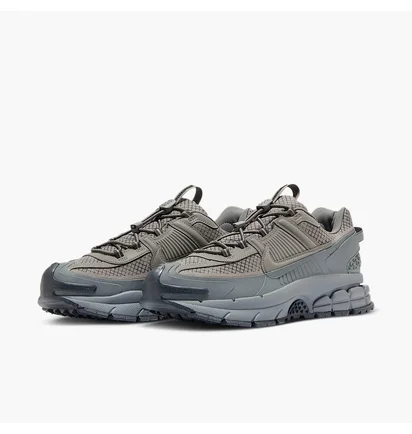 Кросівки чоловічі Nike Zoom Vomero Roam Grey HV6901-001