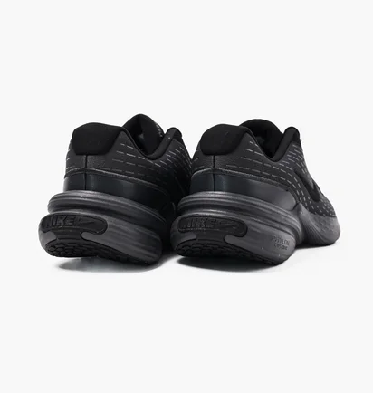 Кросівки чоловічі Nike Uplift Sc Triple Black IB2765-001