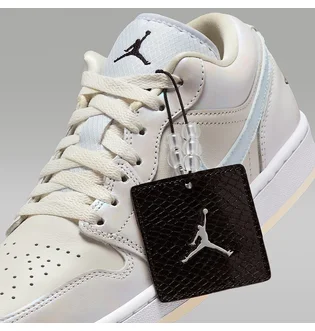 Кроссовки женские Air Jordan 1 Low Year Of The Snake Beige/White HF4080-001