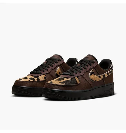 Кросівки жіночі Nike Air Force 1 07 Brown HV6356-200