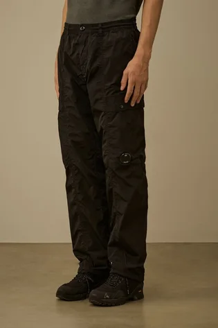 Штаны мужские C.P. Company Black 20CMPA032A005904G-999