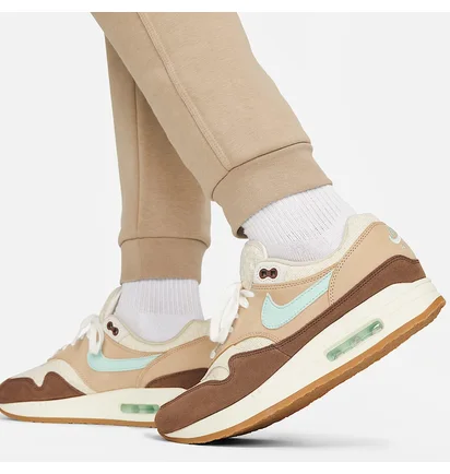 Штаны мужские Nike Sportswear Club Fleece Beige 716830-247