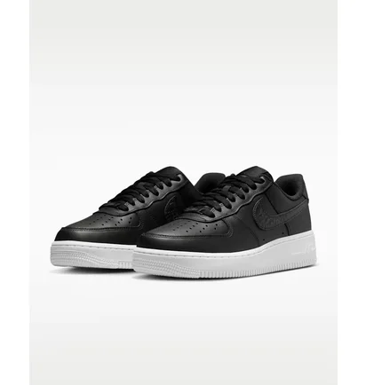Кроссовки женские Nike Air Force 1 07 Se Black IO4837-001