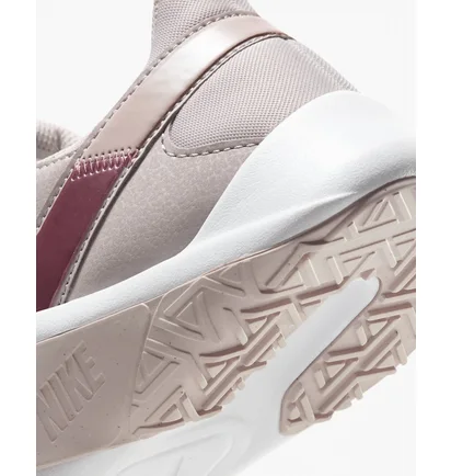 Кроссовки женские Nike Legend Essential 2 Violet CQ9545-003