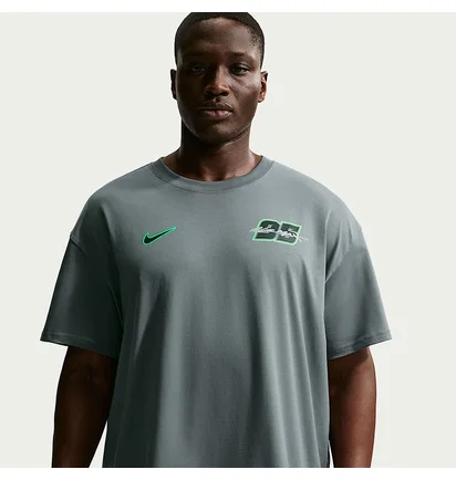 Футболка чоловіча Nike Sportswear MenS Max90 T-Shirt Grey HV0131-084