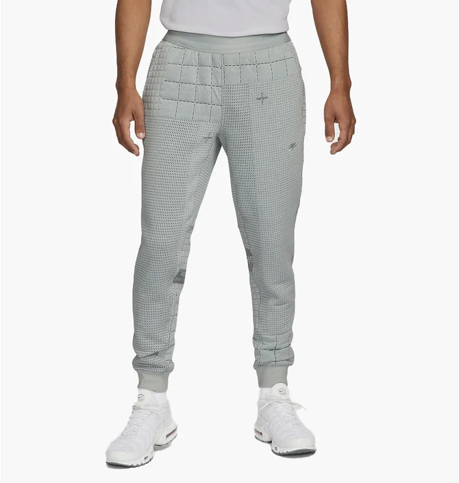 Штани чоловічі Nike Mens Engineered Fleece Pants Grey Dm5550-034