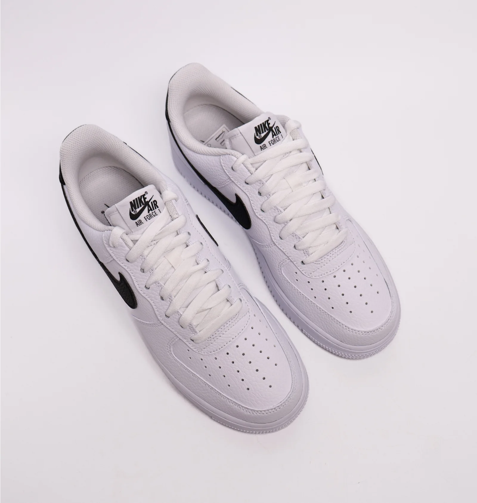 ᐉ Кроссовки мужские Nike Air Force 1 07 White CT2302-100 - купить