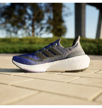 Кроссовки мужские Adidas Ultraboost Light Blue ID3276
