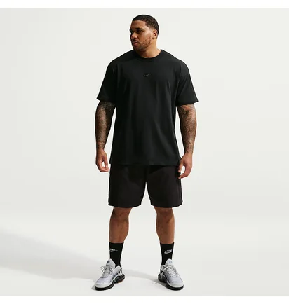 Футболка мужская Nike Sportswear Premium Essential Tee Black IH1121-010
