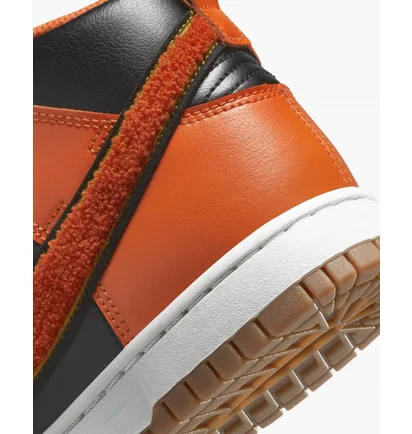 Кросівки чоловічі Nike Dunk High University Orange/Black DR8805-002