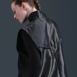 Жилетка жіноча Nike Sportswear Windrunner Shine Vest Black HV2472-010