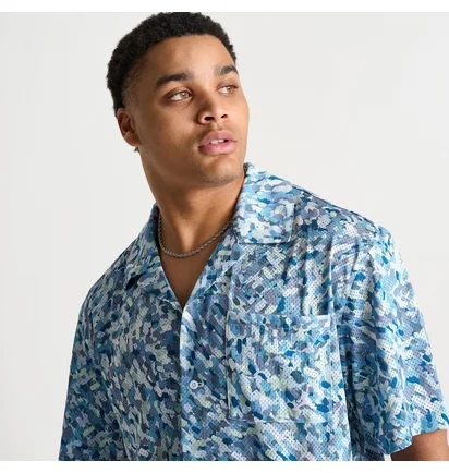 Рубашка мужская Air Jordan Essentials Allover Print Button-Down Poolside Top Light Blue FN4641-423