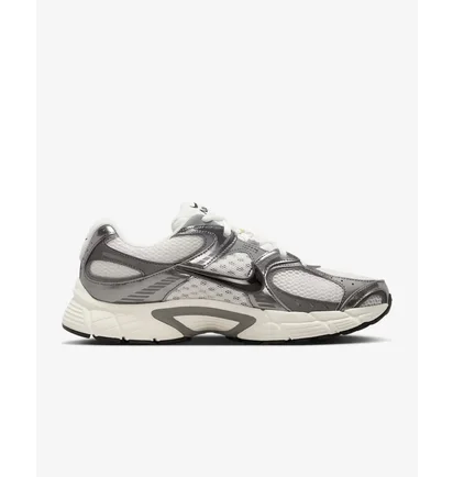 Кроссовки мужские Nike V5 Rnr White/Metallic HJ5228-009