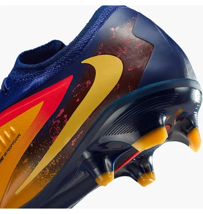 Бутсы унисекс Nike Phantom 6 Low Pro Orange/Blue IB3094-800