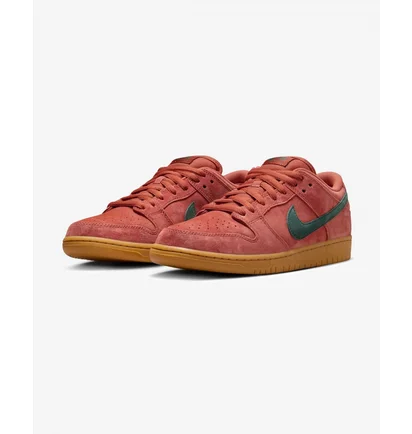 Кросівки унісекс Nike Sb Dunk Low Pro Red HF3704-800