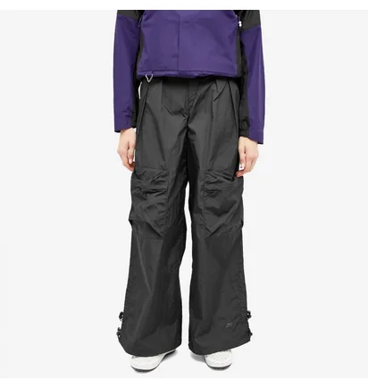 Штаны женские Nike Tech Pack Repel Pant Black FB8358-010