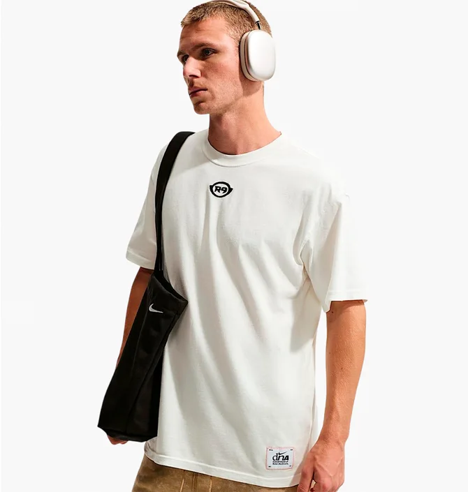 Футболка чоловіча Nike R9 White IU4473-133