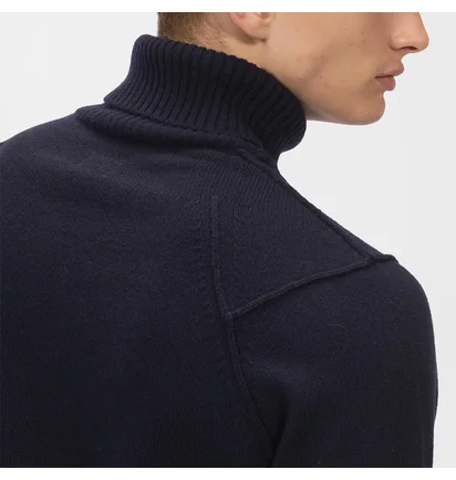 Свитер C.P. Company Knitwear - Turtle Neck Lambswool Black 11CMKN0888A-005504A