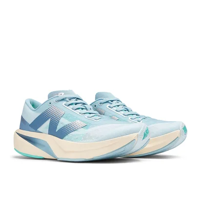 Кроссовки женские New Balance Fuelcell Rebel V4 Light Blue WFCXCH4