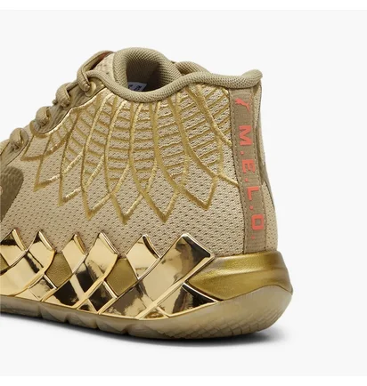 Кроссовки унисекс Puma Mb.01 Golden Child Metallic/Yellow 379223-01