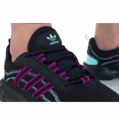 Кросівки жіночі Adidas Haiwee W Black EF4457