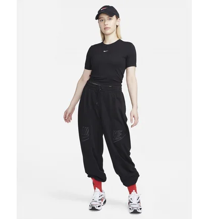 Топ женский Nike Sportswear Essential Black Fb2873-010