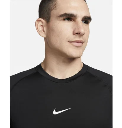 Футболка мужская Nike Pro MenS Dri-Fit Slim Short-Sleeve Top Black FB7929-010