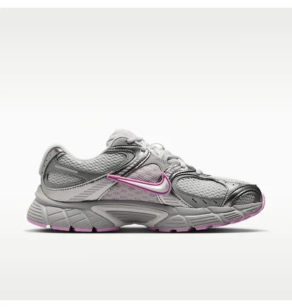 Кросівки жіночі Nike V5 Runner White/Metallic HQ7901-009