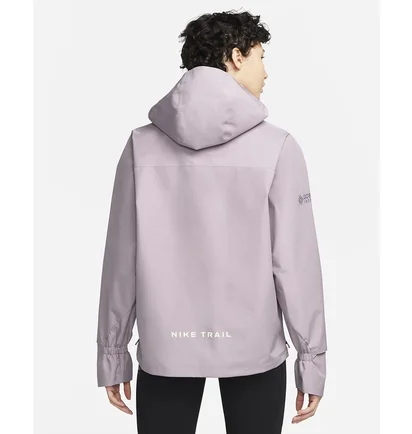 Куртка жіноча Nike Womens Trail Running Jacket Violet Dm7565-501